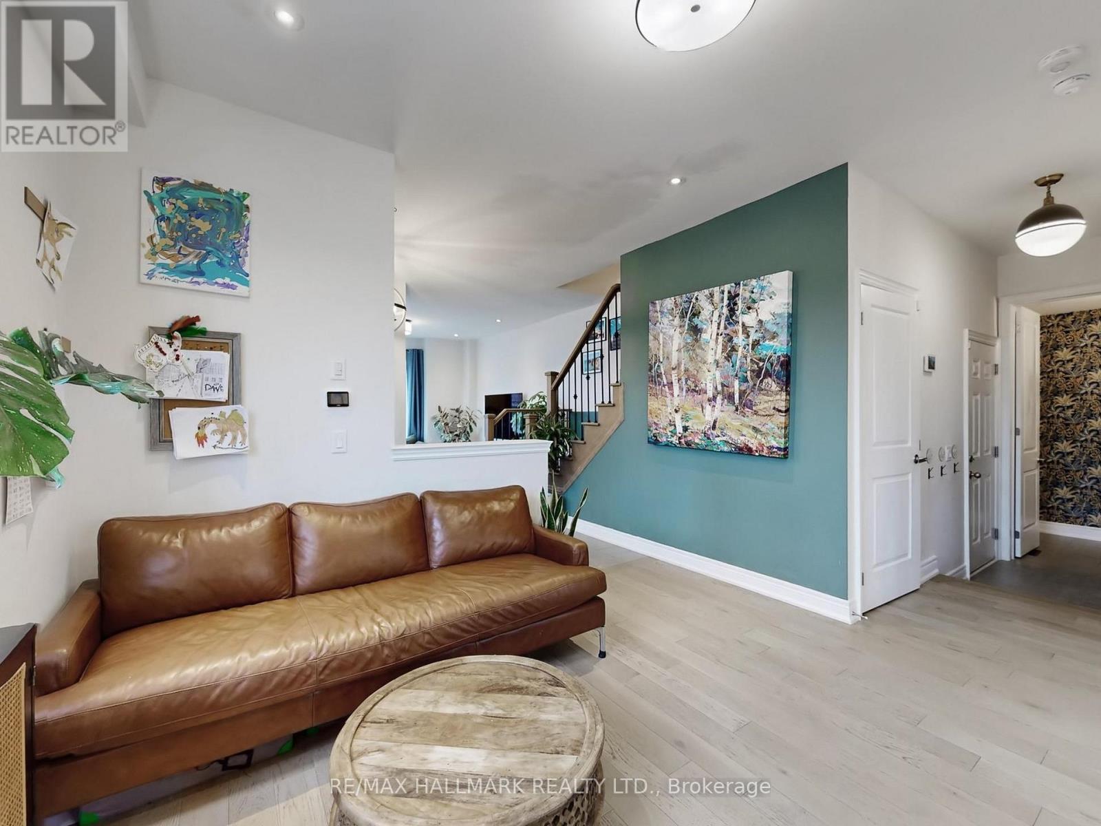 86 Murray Leonard Lane, East Gwillimbury, Ontario  L9N 0Z6 - Photo 18 - N12878364