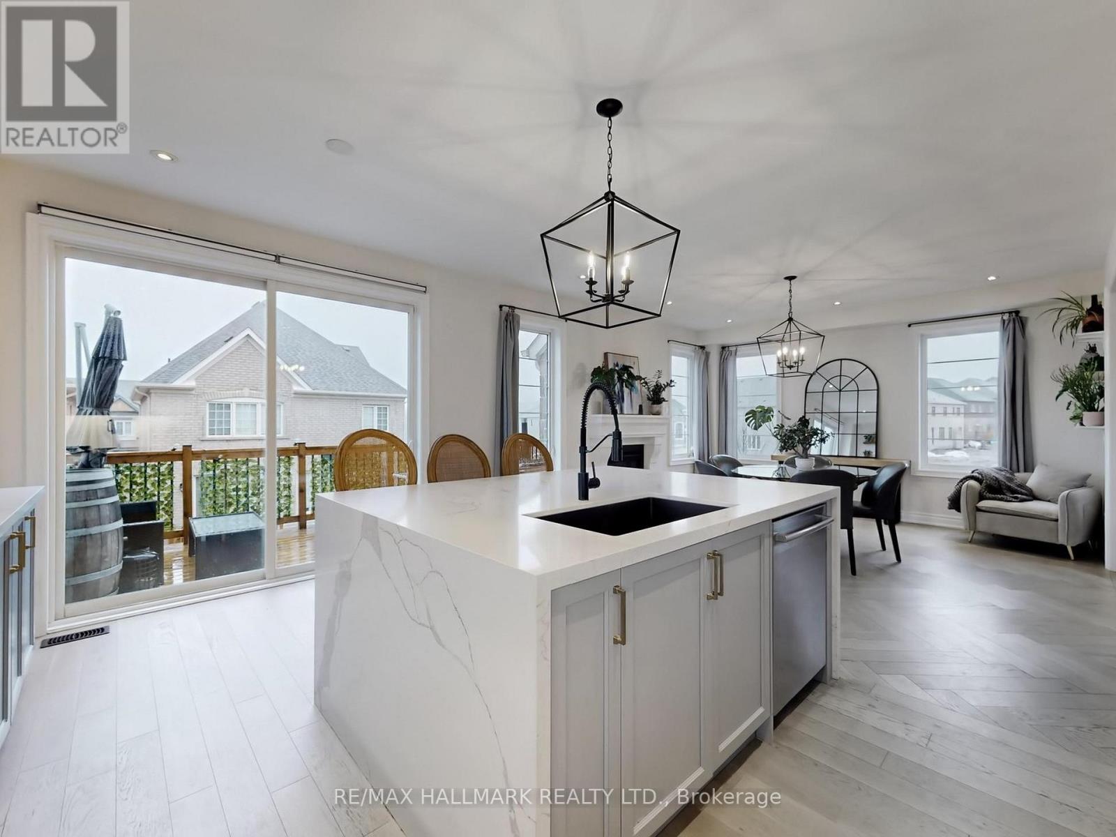 86 Murray Leonard Lane, East Gwillimbury, Ontario  L9N 0Z6 - Photo 23 - N12878364