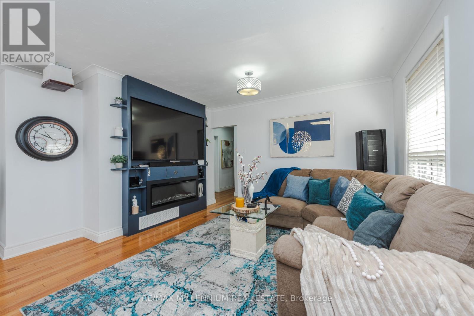 13 Cumberland Drive, Brampton, Ontario  L6V 1W5 - Photo 4 - W12878352