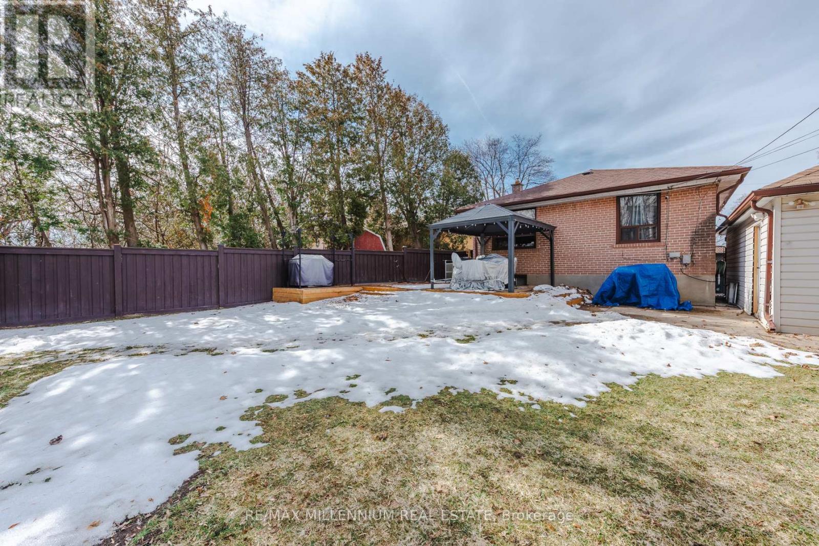 13 Cumberland Drive, Brampton, Ontario  L6V 1W5 - Photo 45 - W12878352