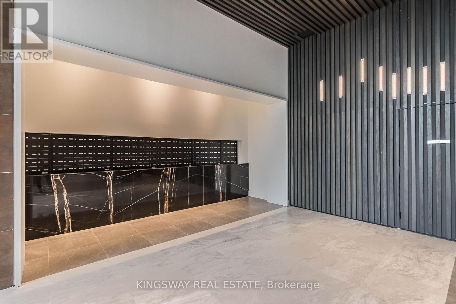 446 - 2485 Taunton Road, Oakville, Ontario  L6H 3R9 - Photo 3 - W12878358