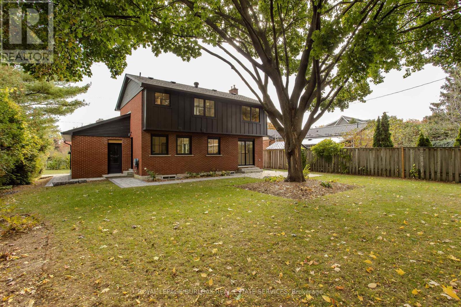 3029 Eva Drive, Burlington, Ontario  L7N 2K3 - Photo 26 - W12878360