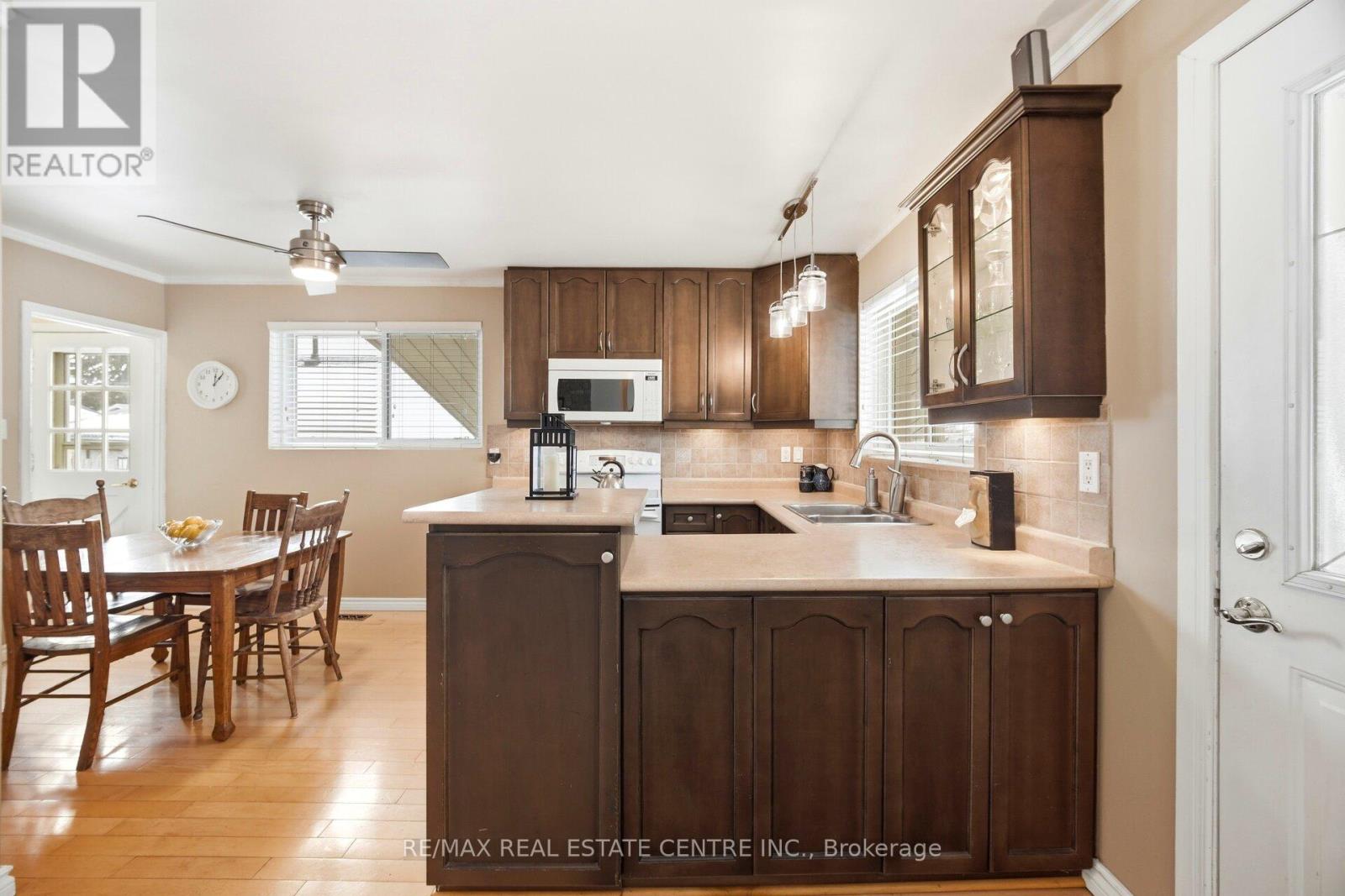 14 Northwood Drive, Brampton, Ontario  L6X 2L2 - Photo 15 - W12878386