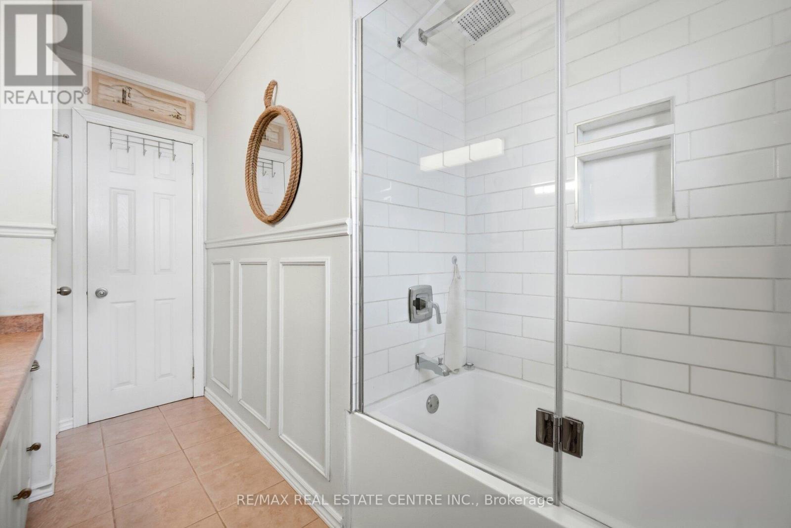 14 Northwood Drive, Brampton, Ontario  L6X 2L2 - Photo 31 - W12878386