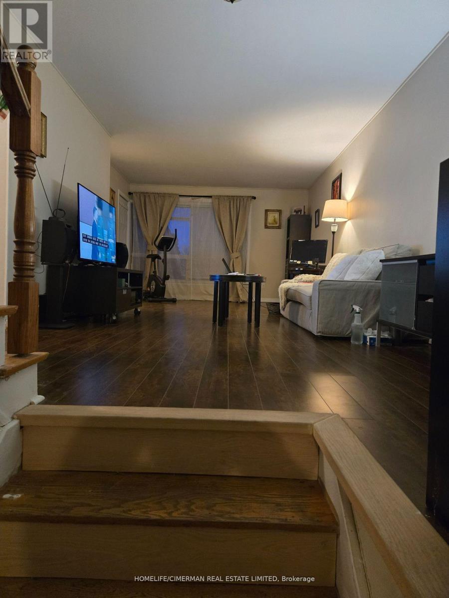 3 Benton Street, Brampton (Bram East), Ontario  L6W 3B8 - Photo 18 - W12878406