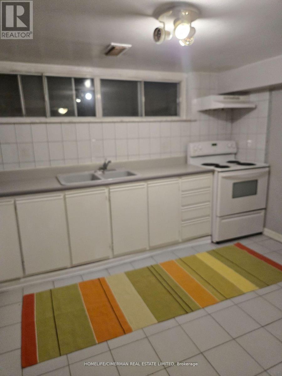 3 Benton Street, Brampton (Bram East), Ontario  L6W 3B8 - Photo 21 - W12878406