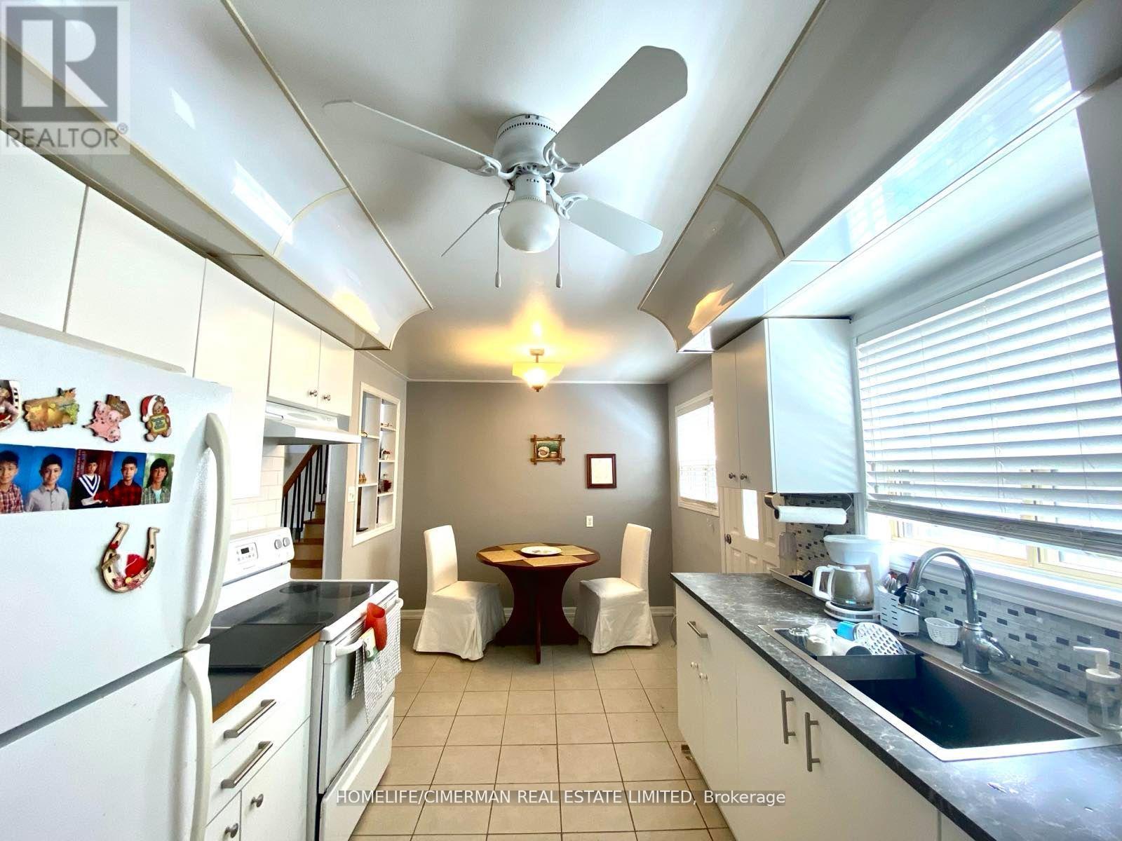 3 Benton Street, Brampton (Bram East), Ontario  L6W 3B8 - Photo 4 - W12878406