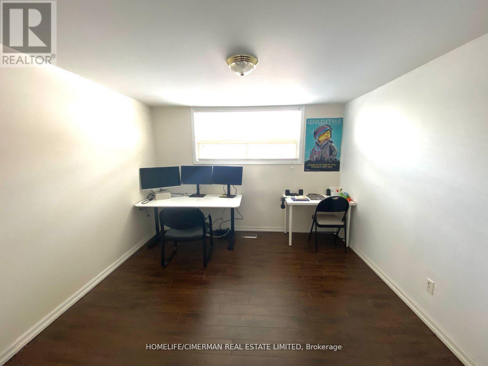 3 Benton Street, Brampton (Bram East), Ontario  L6W 3B8 - Photo 6 - W12878406