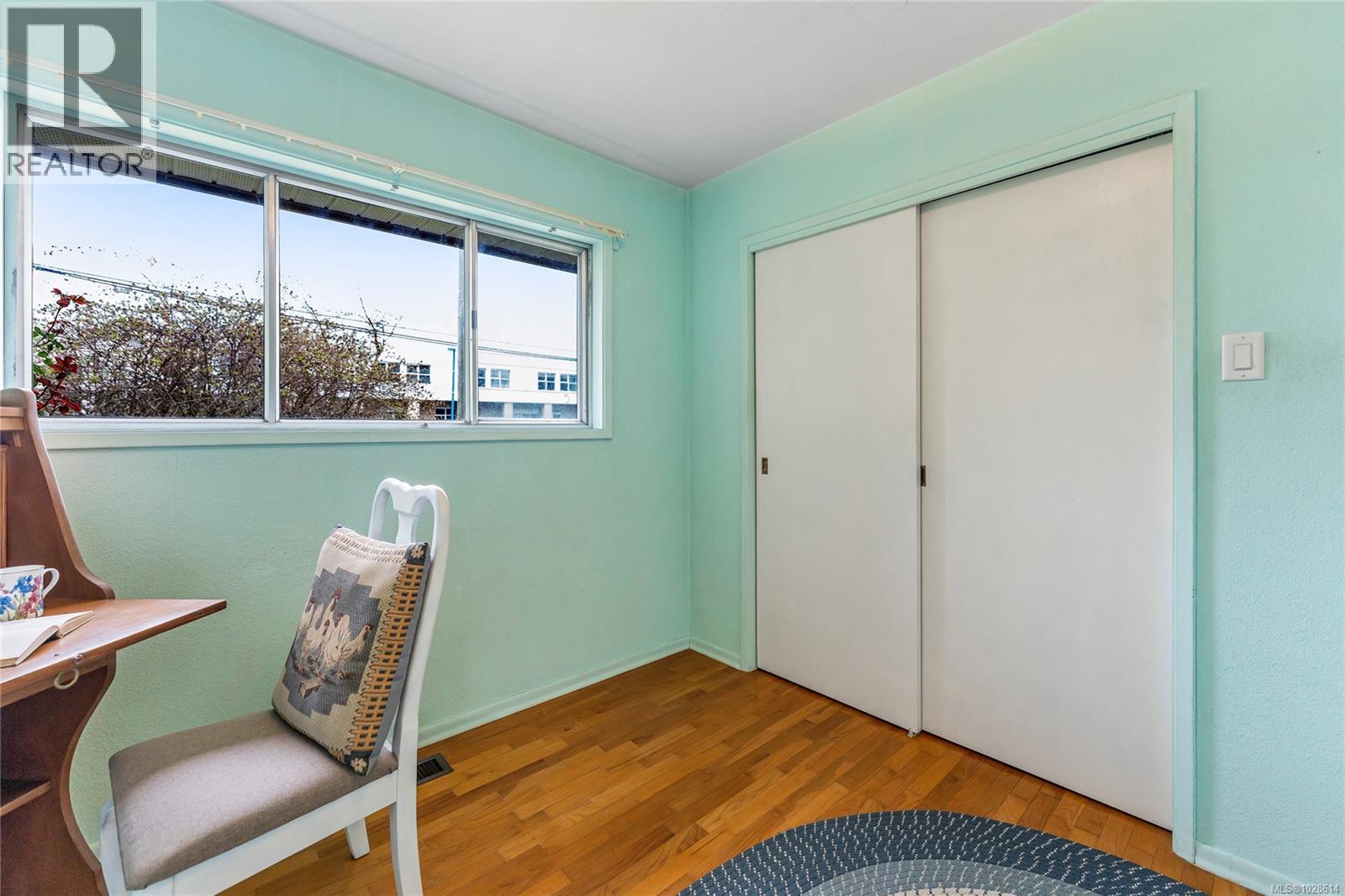 4987 Wesley Rd, Saanich, British Columbia  V8Y 1Z1 - Photo 14 - 1028614