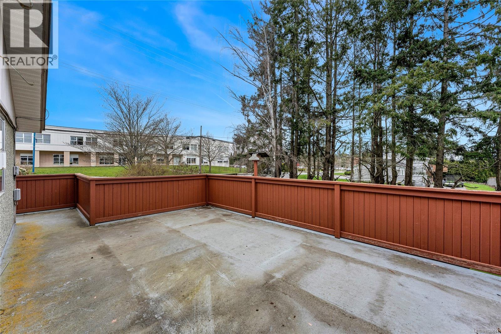 4987 Wesley Rd, Saanich, British Columbia  V8Y 1Z1 - Photo 27 - 1028614