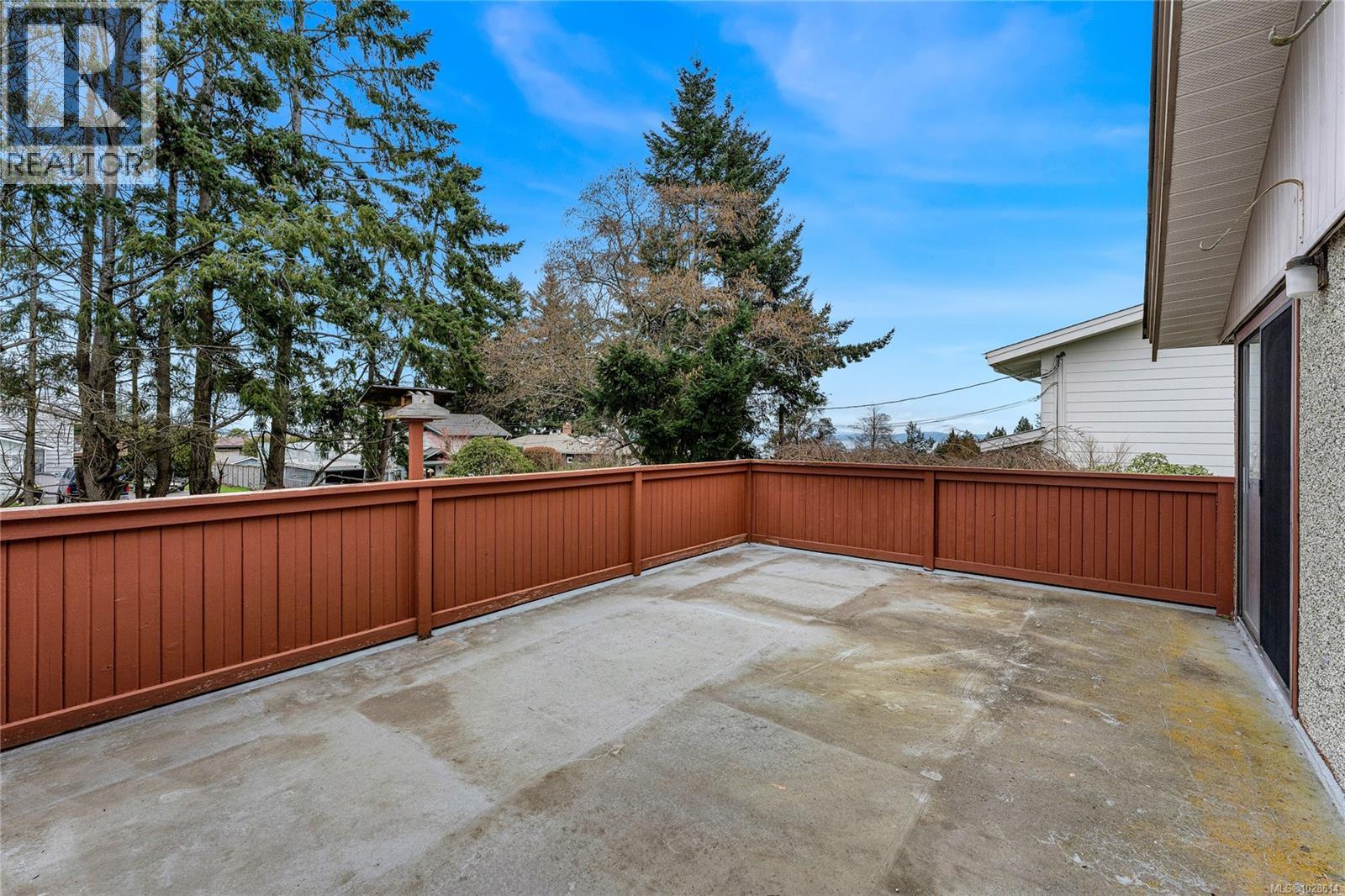 4987 Wesley Rd, Saanich, British Columbia  V8Y 1Z1 - Photo 28 - 1028614