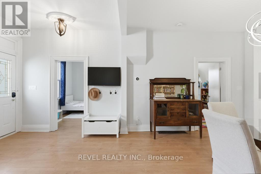 176 Wood Street E, Hamilton, Ontario  L8L 3Y9 - Photo 4 - X12878390