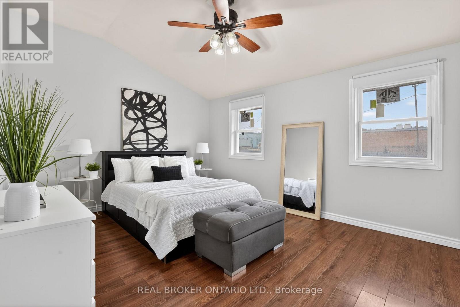 3 Beatty Avenue, Hamilton, Ontario  L8H 3P3 - Photo 12 - X12878402