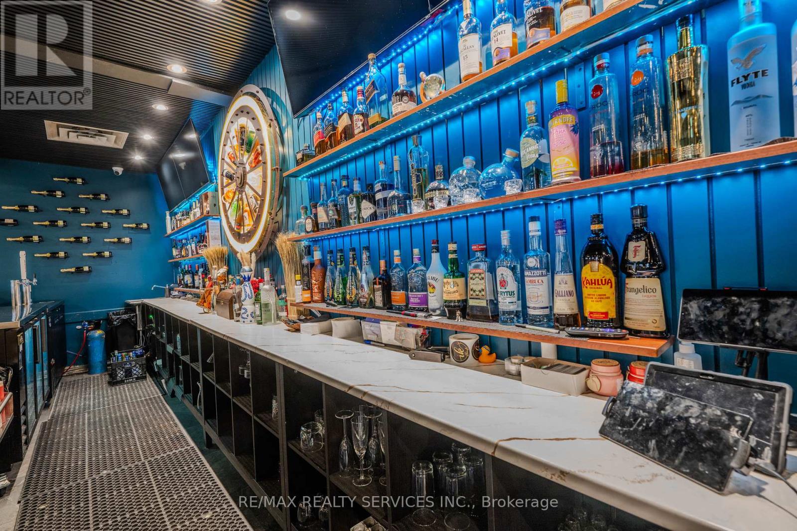 2055 Dundas Street, Mississauga, Ontario  L4X 2W1 - Photo 4 - W12735756