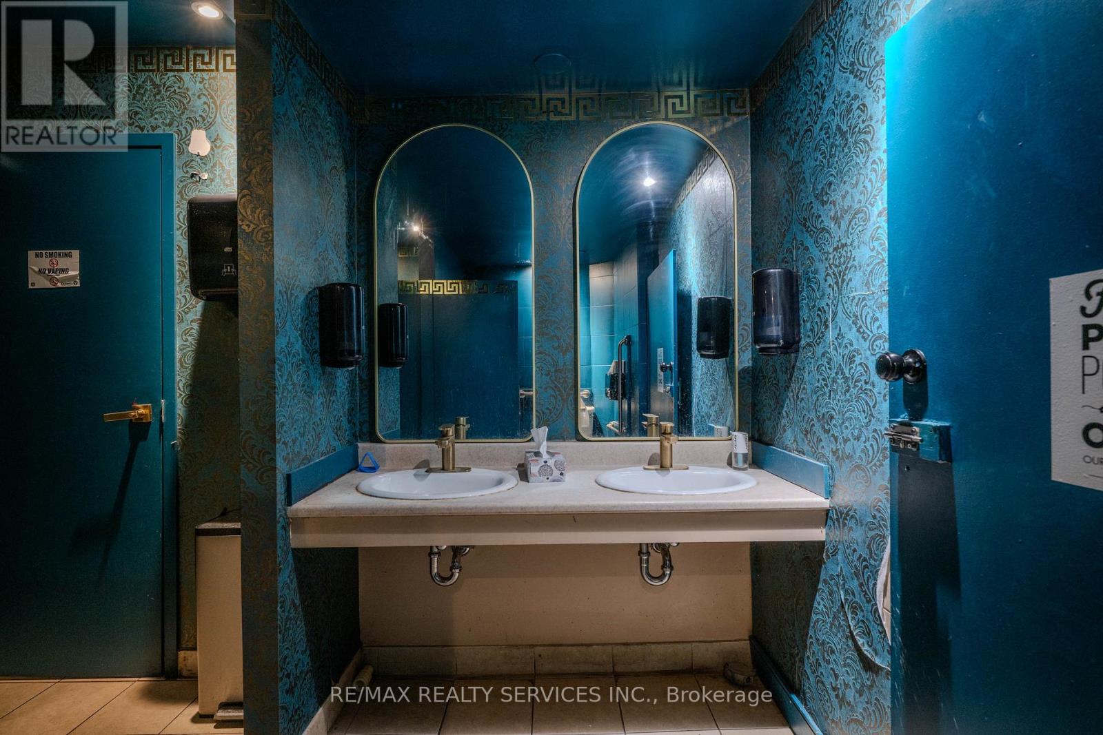 2055 Dundas Street, Mississauga, Ontario  L4X 2W1 - Photo 9 - W12735756