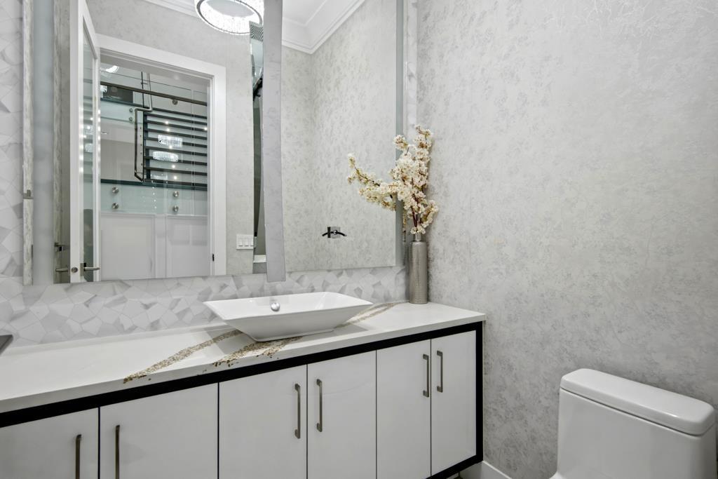 6899 Clevedon Drive, Surrey, British Columbia  V3W 6H6 - Photo 30 - R3098780