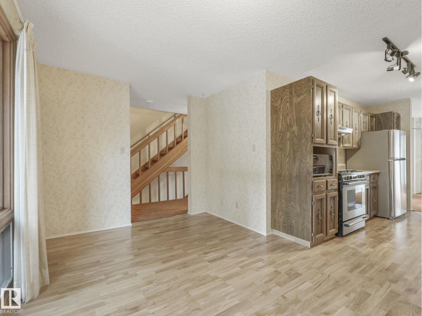 185 Hearthstone Nw, Edmonton, Alberta  T6H 5E5 - Photo 10 - E4477204