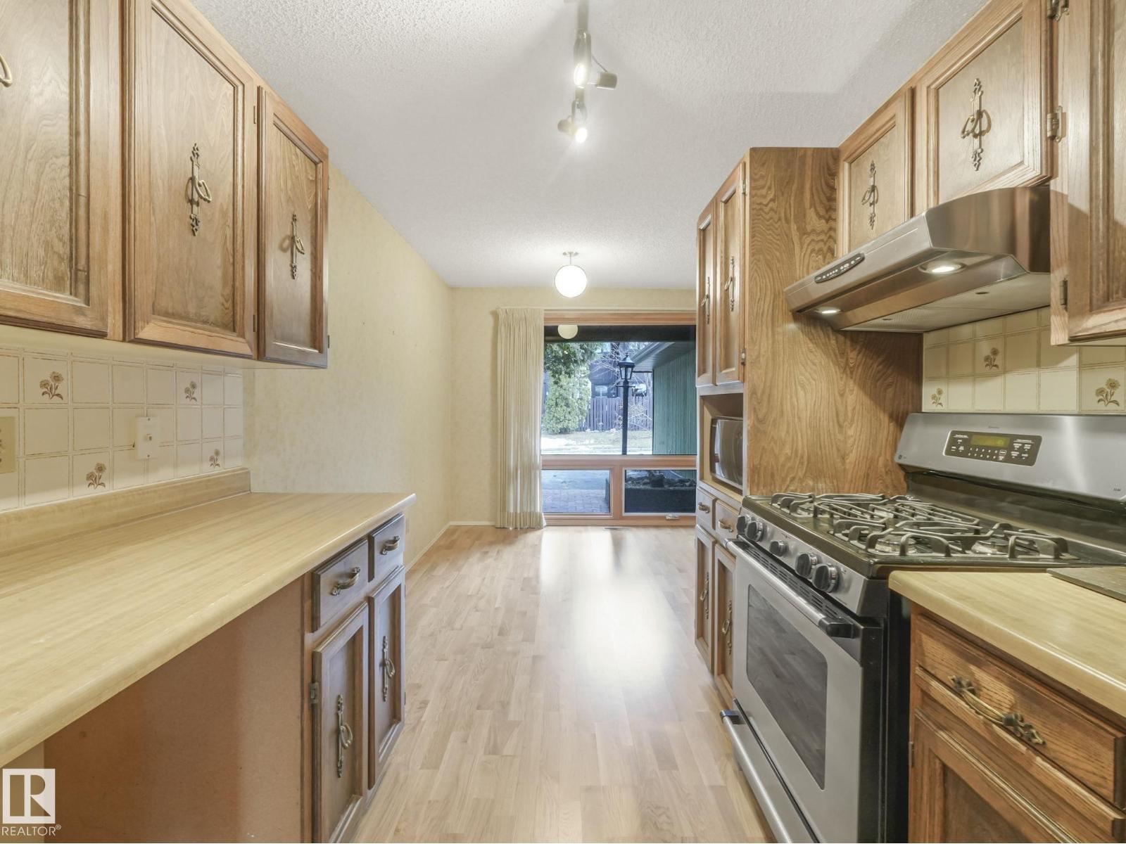 185 Hearthstone Nw, Edmonton, Alberta  T6H 5E5 - Photo 18 - E4477204