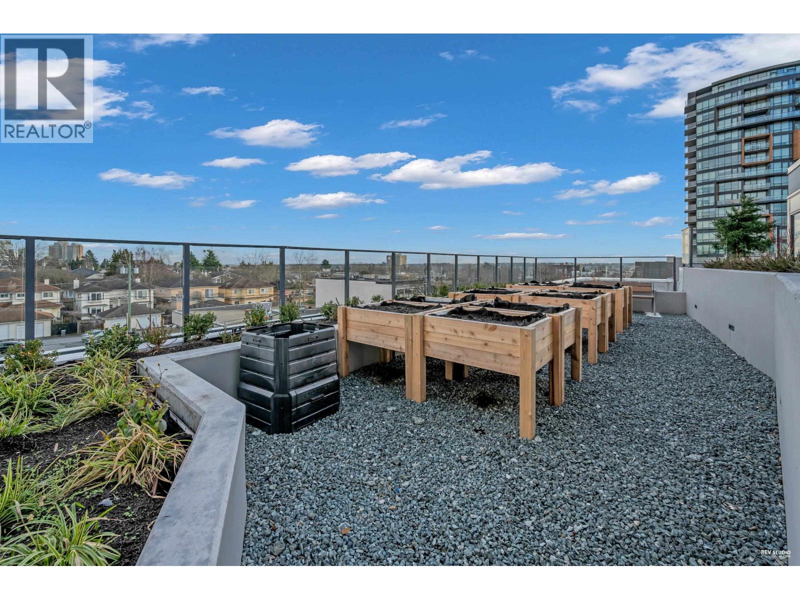 304 8415 Granville Street, Vancouver, British Columbia  V6P 0M2 - Photo 6 - R3099048