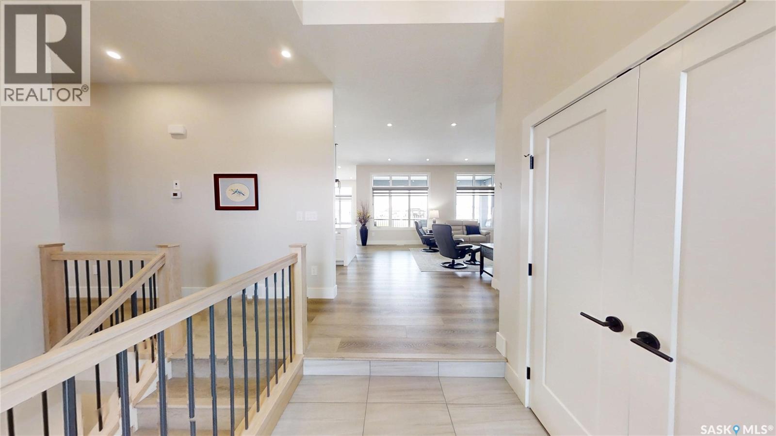 407 Palmer Crescent, Warman, Saskatchewan  S0K 4S0 - Photo 2 - SK030350