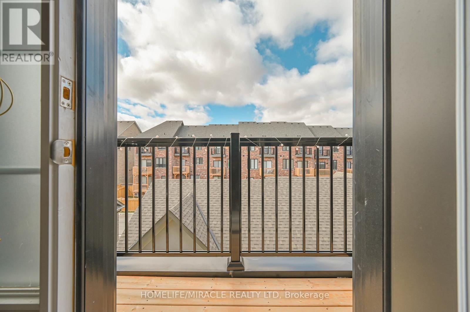 17 Selfridge Way, Whitby, Ontario  L1N 0N9 - Photo 29 - E12878252