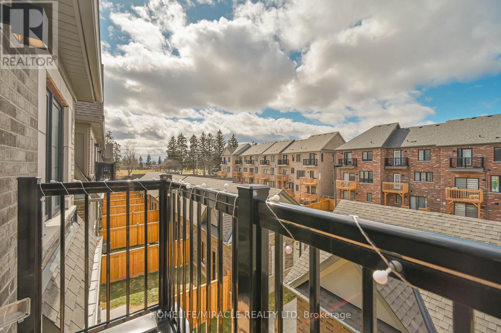 17 Selfridge Way, Whitby, Ontario  L1N 0N9 - Photo 30 - E12878252