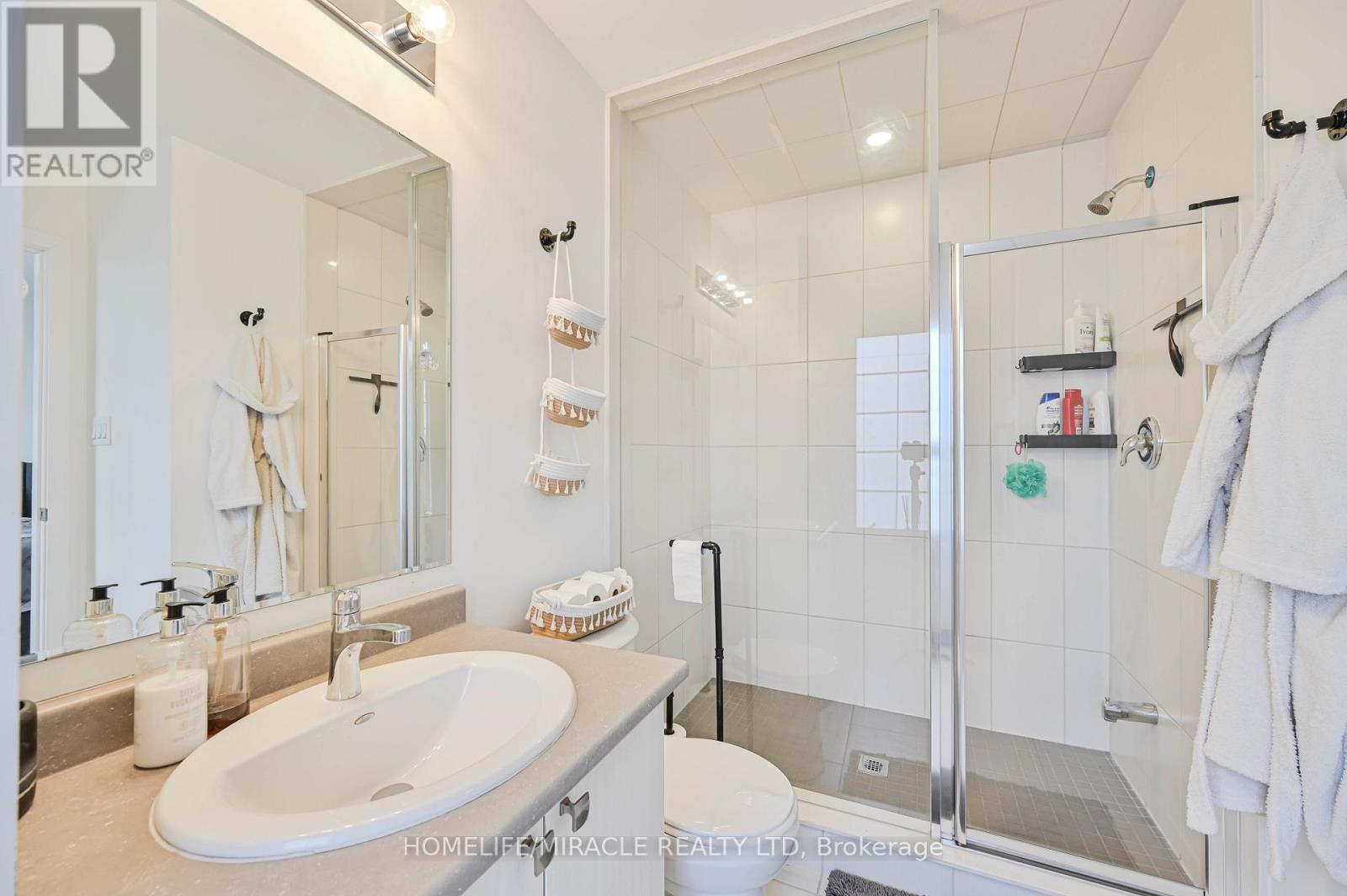 17 Selfridge Way, Whitby, Ontario  L1N 0N9 - Photo 33 - E12878252