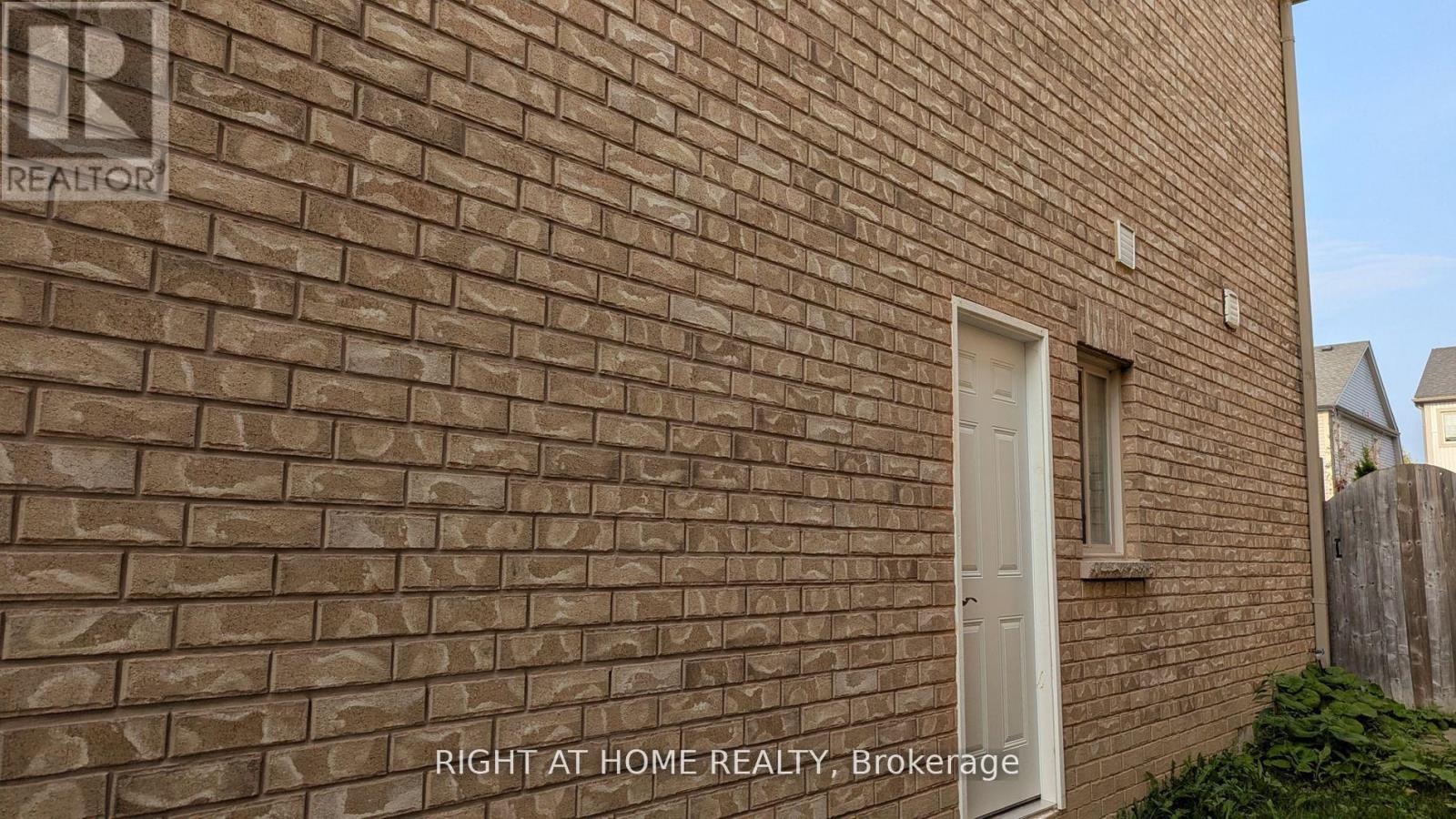 Bsmt - 5 Faris Street, Bradford West Gwillimbury, Ontario  L3Z 0C6 - Photo 2 - N12877826