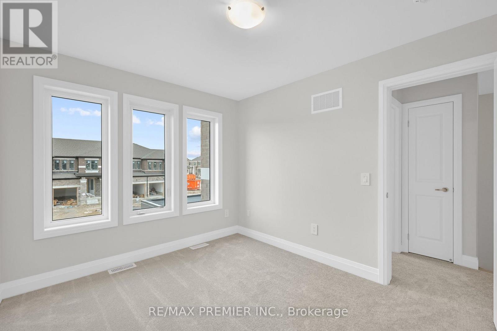 138 Corley Street, Kawartha Lakes (Lindsay), Ontario  K9V 0R4 - Photo 13 - X12876598