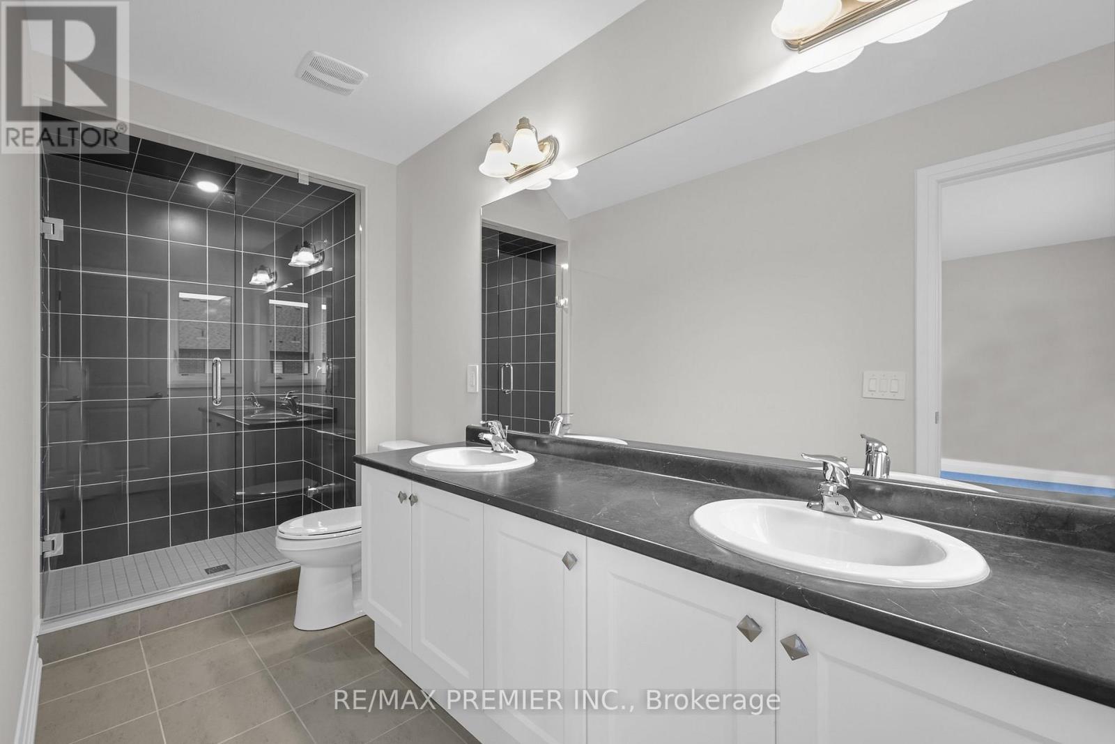 138 Corley Street, Kawartha Lakes (Lindsay), Ontario  K9V 0R4 - Photo 19 - X12876598