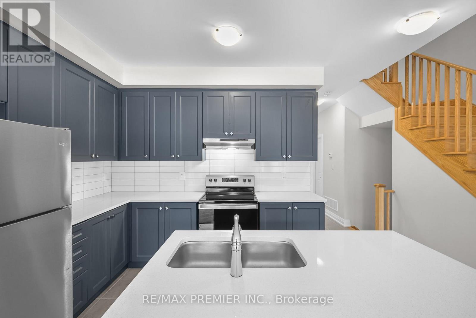 138 Corley Street, Kawartha Lakes (Lindsay), Ontario  K9V 0R4 - Photo 4 - X12876598