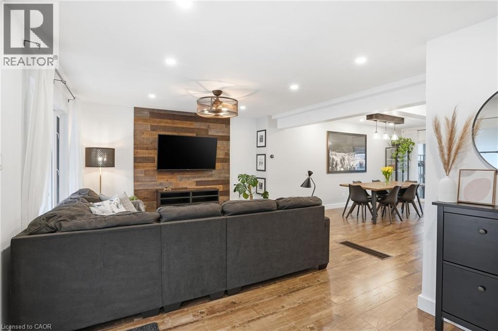 68 Delena Avenue, Hamilton, Ontario  L8H 6B7 - Photo 5 - 40811796