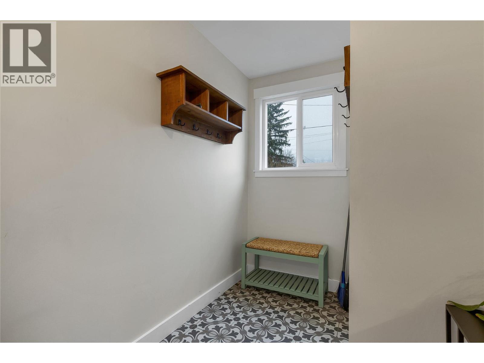 1505 32 Avenue, Vernon, British Columbia  V1T 2H9 - Photo 29 - 10370652