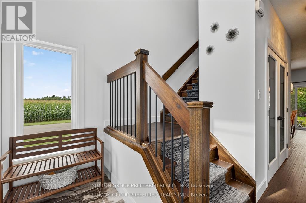 21 Armstrong Street, Strathroy-Caradoc, Ontario  N0L 1V0 - Photo 10 - X12878494