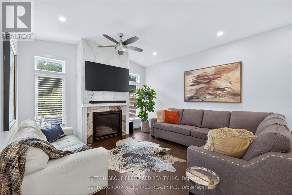 21 Armstrong Street, Strathroy-Caradoc, Ontario  N0L 1V0 - Photo 11 - X12878494