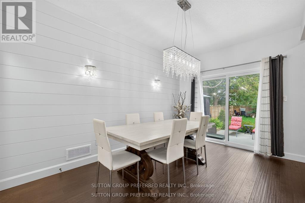 21 Armstrong Street, Strathroy-Caradoc, Ontario  N0L 1V0 - Photo 15 - X12878494