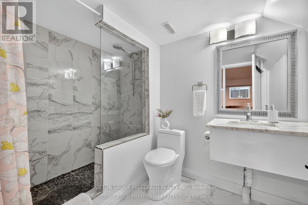 21 Armstrong Street, Strathroy-Caradoc, Ontario  N0L 1V0 - Photo 32 - X12878494