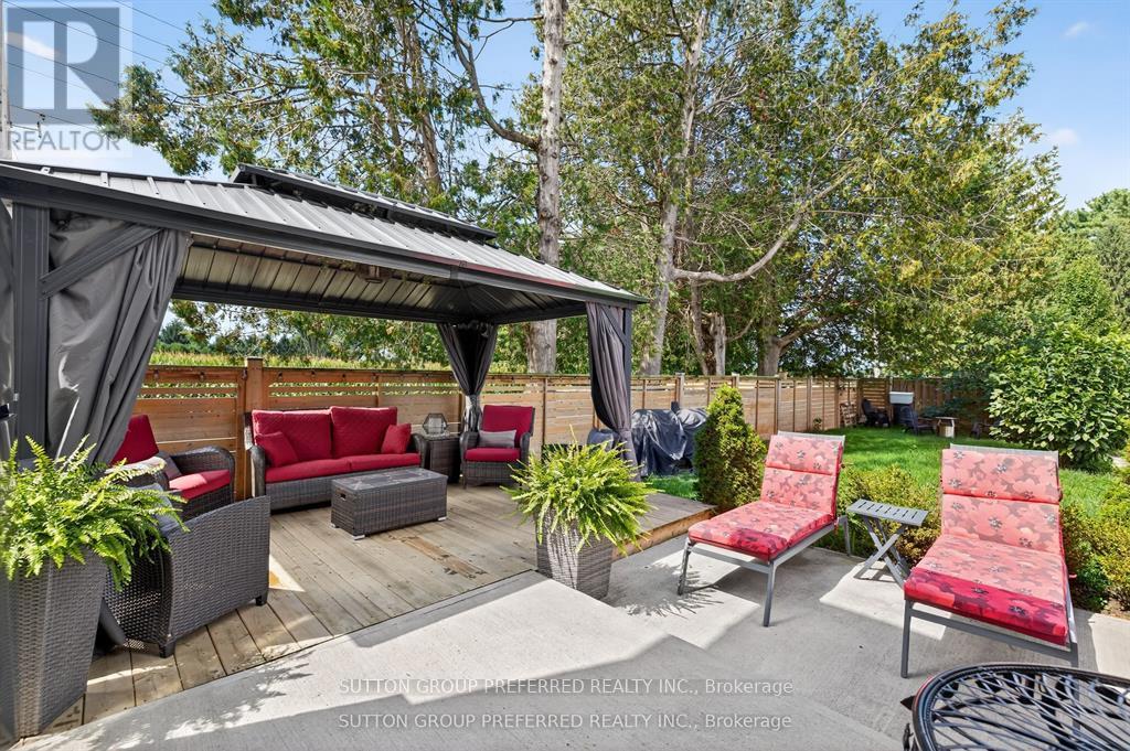 21 Armstrong Street, Strathroy-Caradoc, Ontario  N0L 1V0 - Photo 34 - X12878494