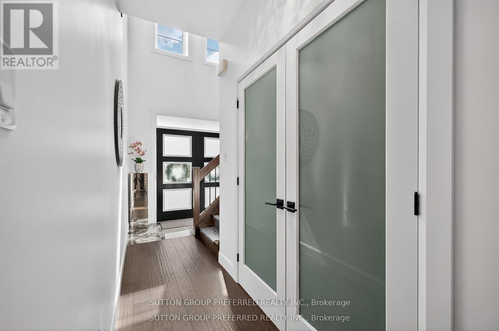 21 Armstrong Street, Strathroy-Caradoc, Ontario  N0L 1V0 - Photo 9 - X12878494