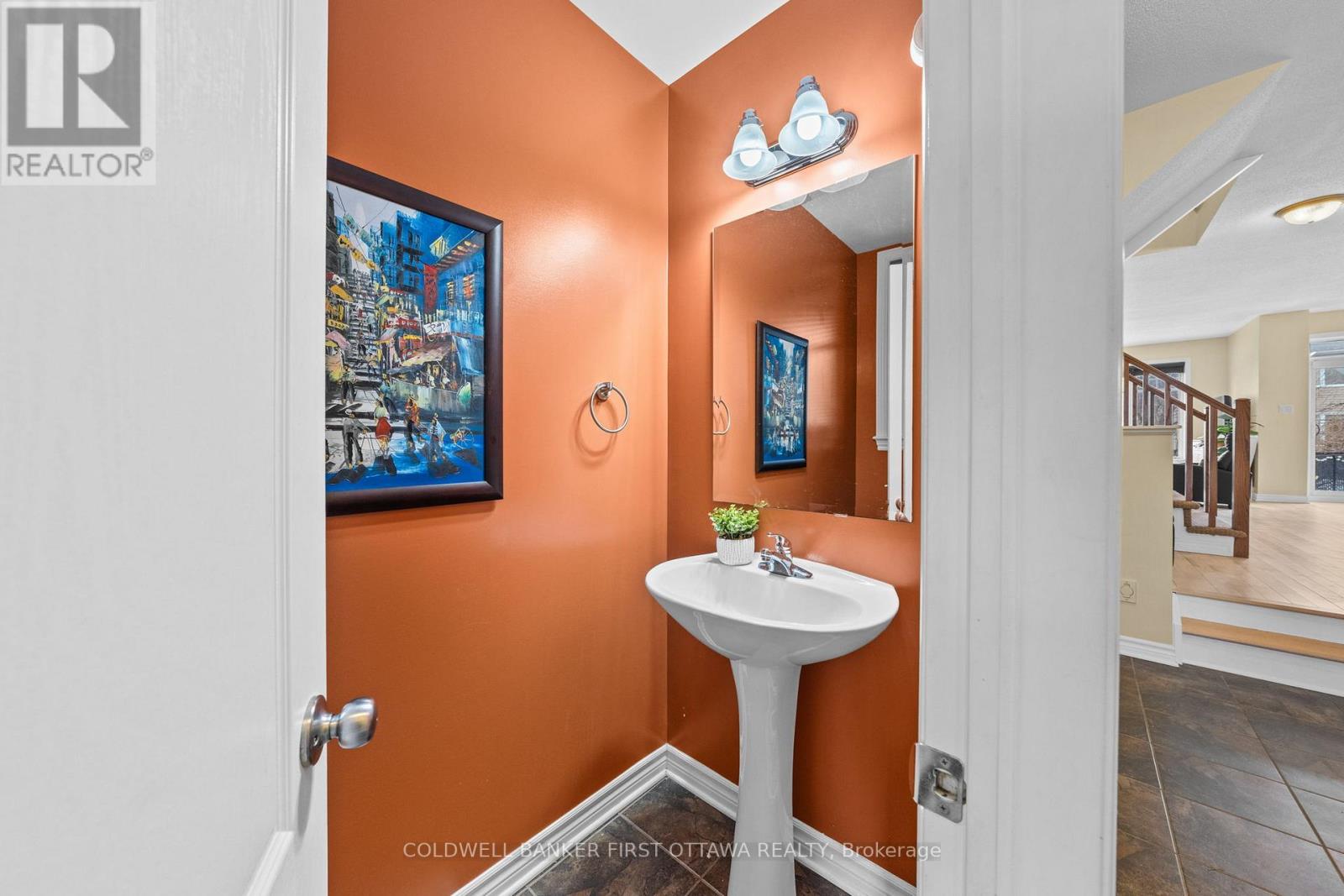 534 Cherokee Way, Ottawa, Ontario  K2S 0H4 - Photo 4 - X12878446