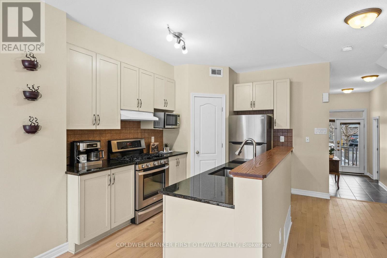 534 Cherokee Way, Ottawa, Ontario  K2S 0H4 - Photo 6 - X12878446