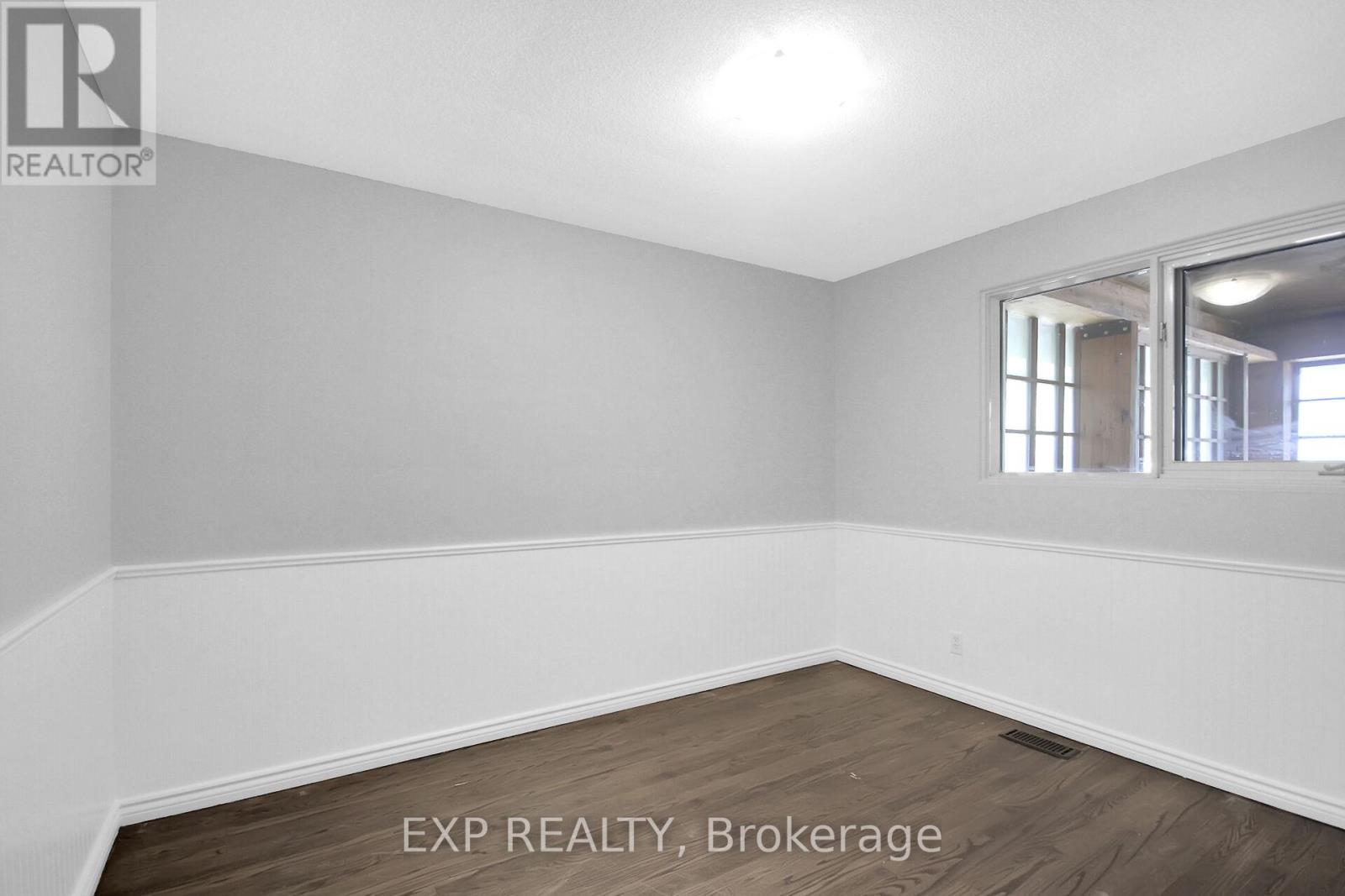 2247 Miramichi Street, Ottawa, Ontario  K2C 0Z1 - Photo 14 - X12878482