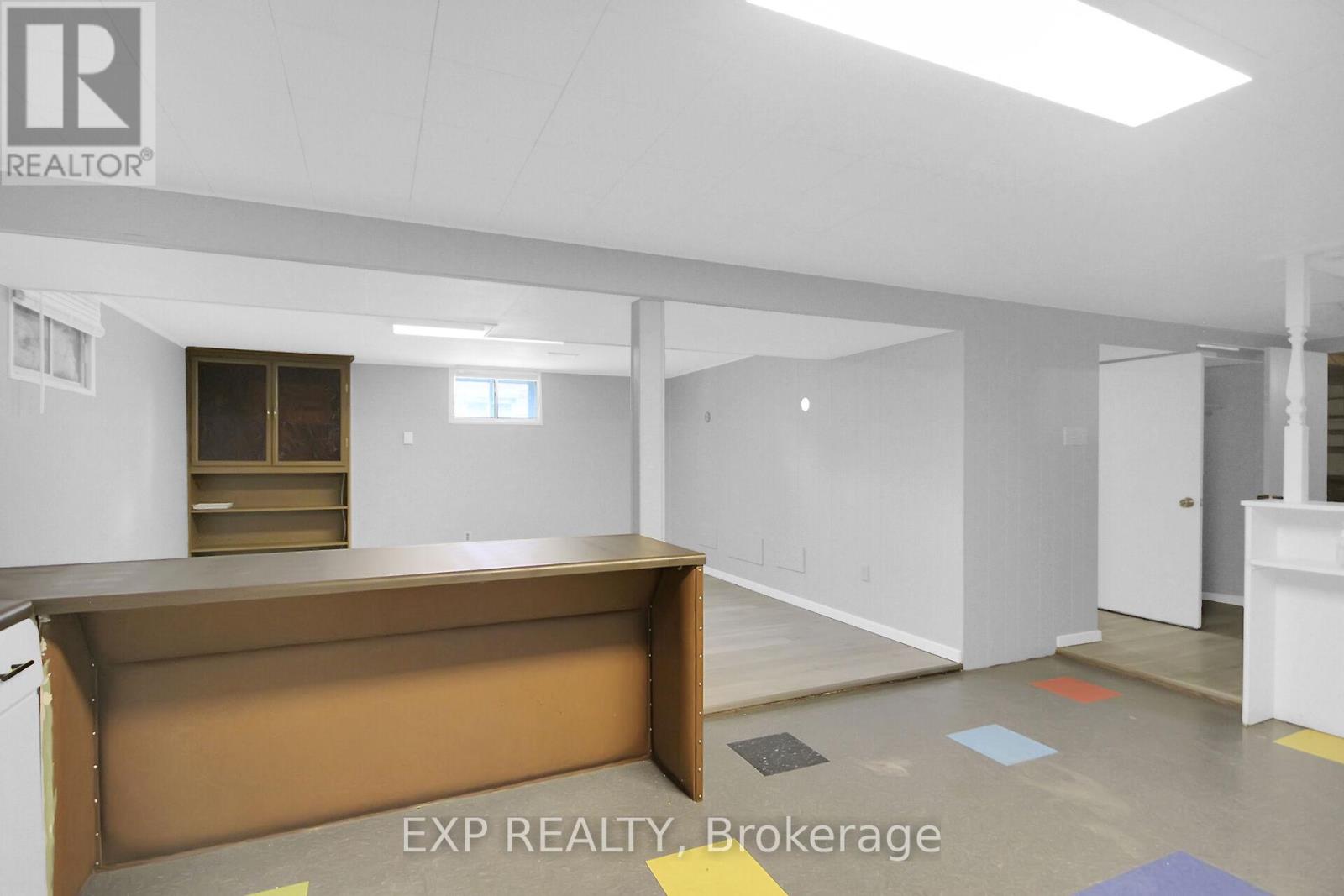 2247 Miramichi Street, Ottawa, Ontario  K2C 0Z1 - Photo 19 - X12878482