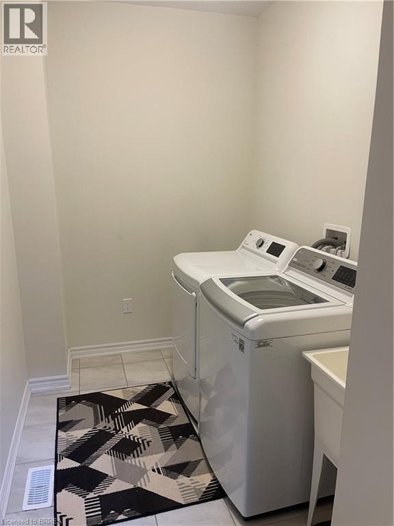 18 Mclaren Avenue, Brantford, Ontario  N3T 0T3 - Photo 9 - 40811332