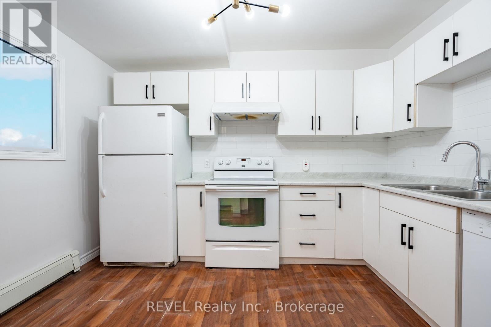 Main - 4762 Kincaid Place, Niagara Falls, Ontario  L2E 1C5 - Photo 1 - X12878498