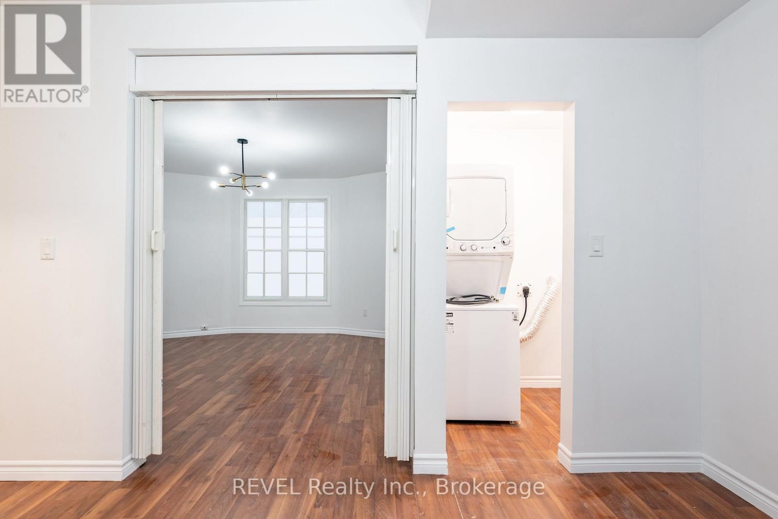 Main - 4762 Kincaid Place, Niagara Falls, Ontario  L2E 1C5 - Photo 3 - X12878498