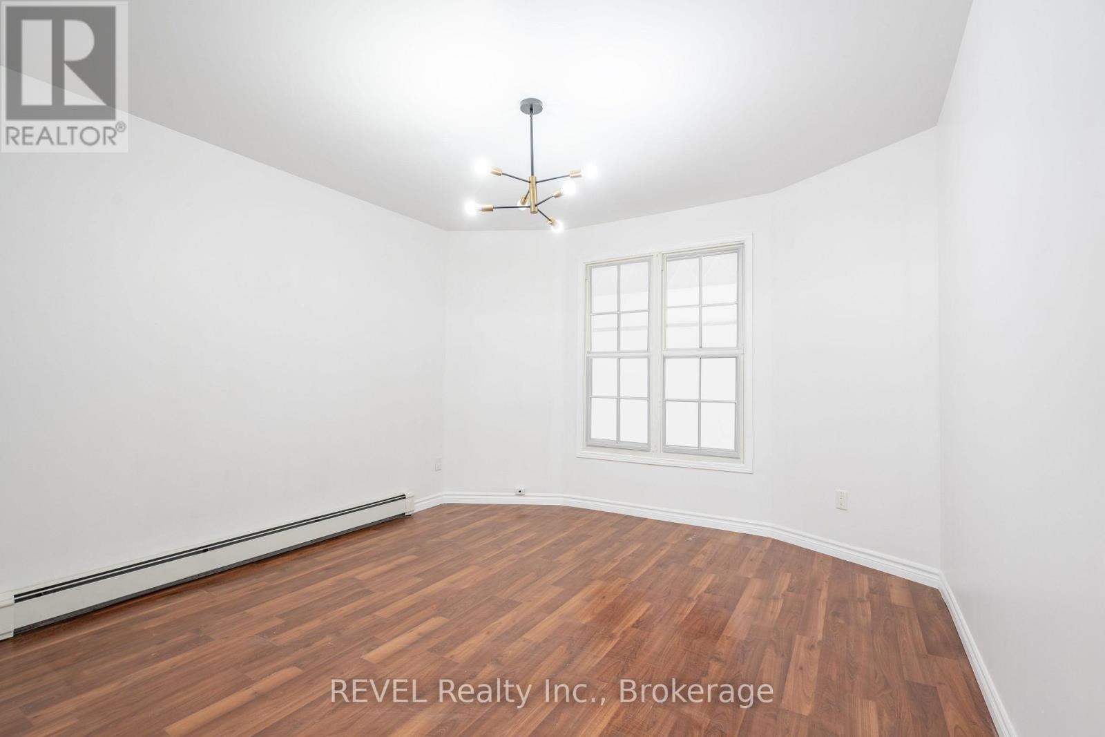 Main - 4762 Kincaid Place, Niagara Falls, Ontario  L2E 1C5 - Photo 6 - X12878498