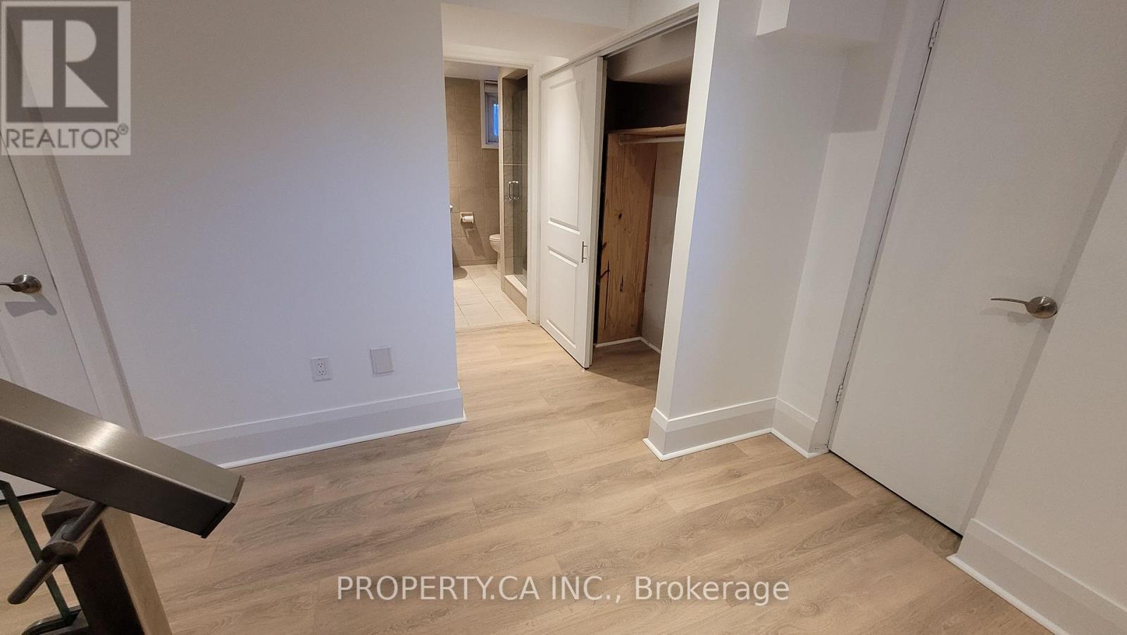 43 Edinburgh Drive, Toronto, Ontario  M3H 1B5 - Photo 8 - C12878474