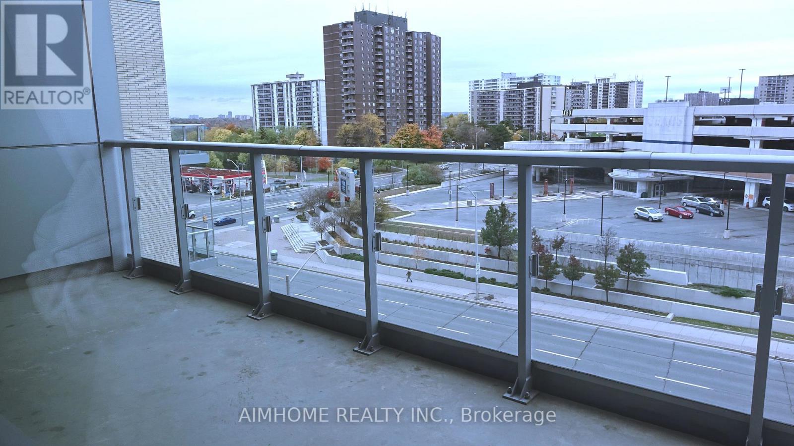 70 Forest Manor Road, Toronto, Ontario  M2J 0A9 - Photo 9 - C12878496