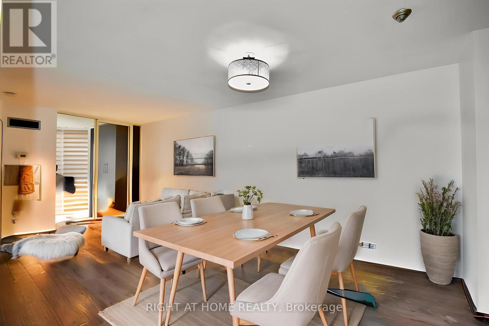 1609 - 44 St Joseph Street, Toronto, Ontario  M4Y 2W4 - Photo 10 - C12878502